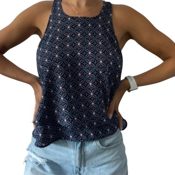 Hollister layered medallion print top size medium - Picture 1 of 5